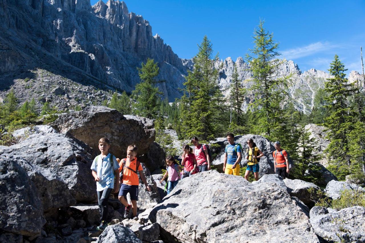 Costalungahouse Trekkingbikeski Selfcheck-In Apartment Carezza al Lago Luaran gambar