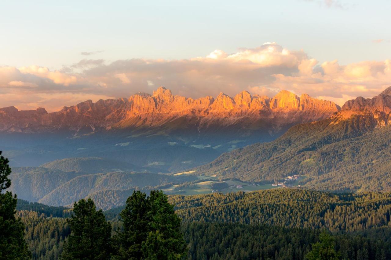 Costalungahouse Trekkingbikeski Selfcheck-In Apartment Carezza al Lago Luaran gambar